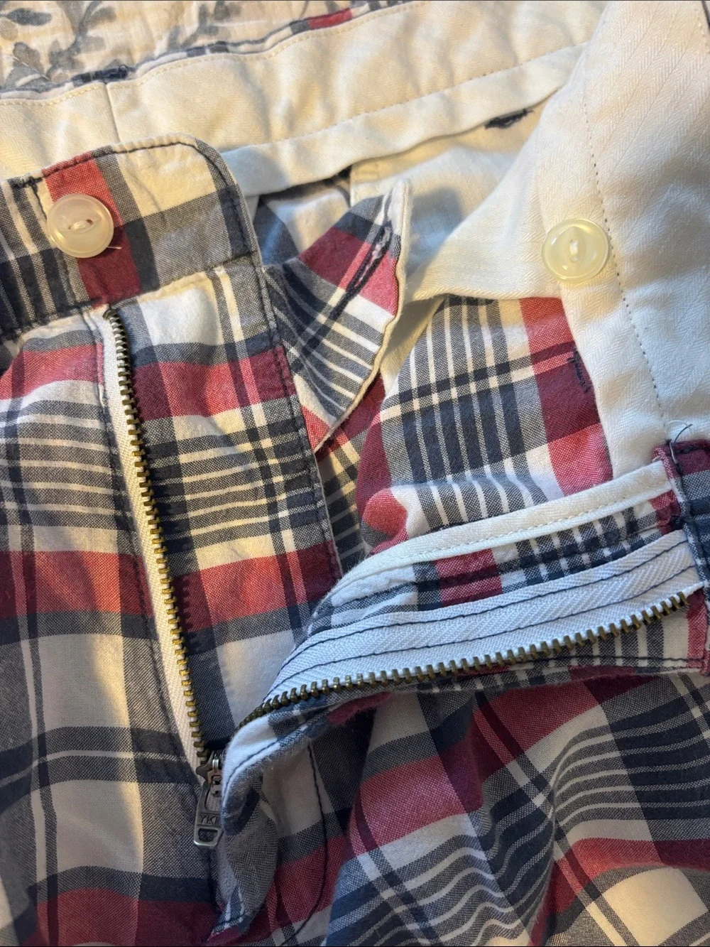 Polo by Ralph Lauren Red, Navy & White Plaid Flat Front Shorts Men’s Size 34